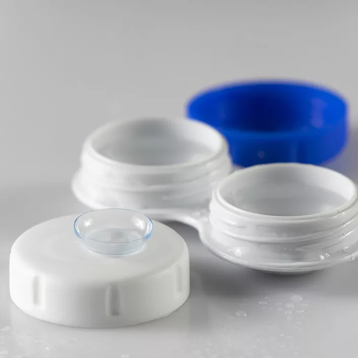 Kontaktlinse mit Aufbewahrung